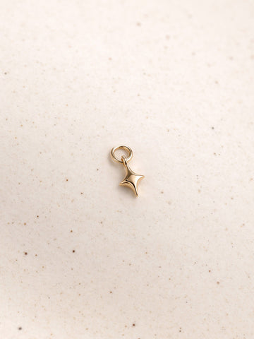 ANKIEJOY Starborn 14K Solid Gold Polished Star Charm