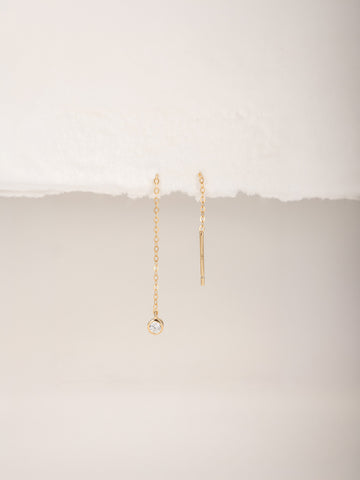 ANKIEJOY Essentials Durchzieher-Ohrring mit Zargenfassung aus 14 Karat Massivgold